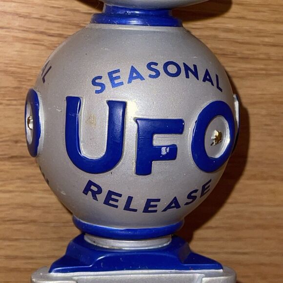 UFO Seasonal Release Brewing 12" Beer Tap Handle Rare! - Picture 3 of 16